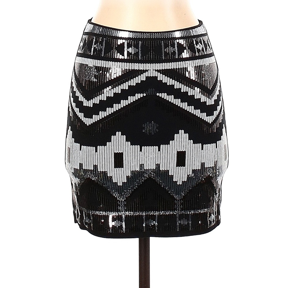 ⭐️HP⭐️ Express Metallic Sequin Tribal Southwest Mini Skirt Black Silver White XS - Picture 2 of 4